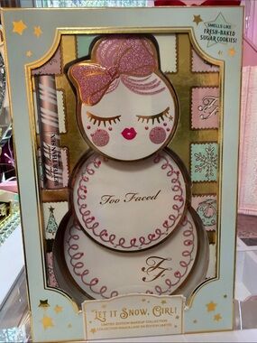 Too Faced Pink & Gold Snowgirl Holiday Highlighter Set